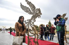 در حاشیه‌ی هشتمین روز سی و سومین جشنواره‌ی بین المللی فیلم فجر 